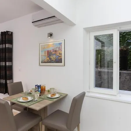 Apartman Ambience - Comfort One-bedroom With Balcony *